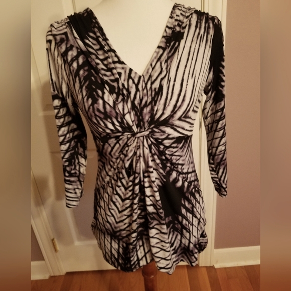 Sexy long sleeve top - Picture 1 of 4